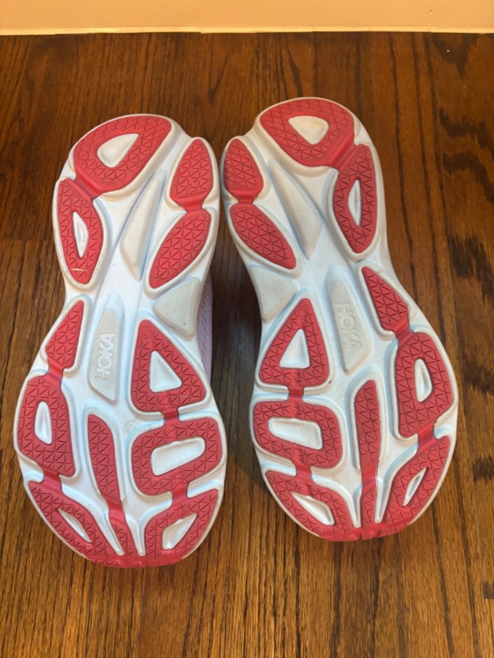 Hoka Bondi 8. Size 9. Worn once - Picture 2 of 6